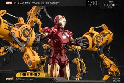 [EN STOCK] Figura Iron Man Mark IV con Suit-Up Gantry - Iron Man 2 marca ZD Toys escala 1/10 (18 cm)