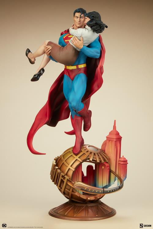 Pedido Estatua Superman & Lois Lane Diorama - DC Comics marca Sideshow Collectibles (55 cm)