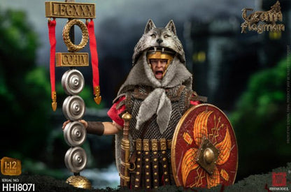 Preventa Figura Roman Team Flagman Bearer - Imperial Legion marca HHModel HH18071 escala pequeña 1/12