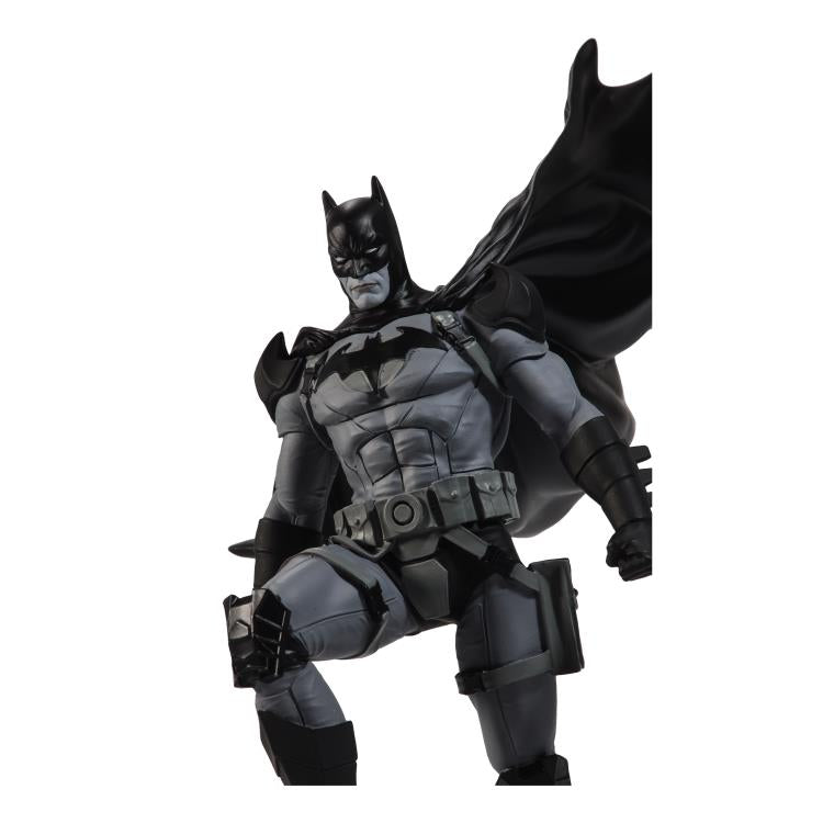 Preventa Estatua Batman (Mitch Gerads version) (Edición Limitada) (Poliresina) - Black & White - DC Comics marca McFarlane Toys x DC Direct escala 1/10