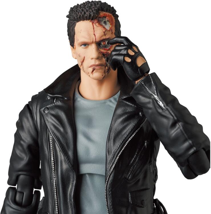 Pedido Figura T-800 - The Terminator - MAFEX marca Medicom Toy No.176 escala pequeña 1/12