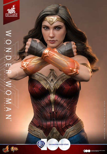 Preventa Figura WB100 WONDER WOMAN (EXCLUSIVA) marca Hot Toys MMS698 escala 1/6 (SOLO 7 DIAS DE PREVENTA)