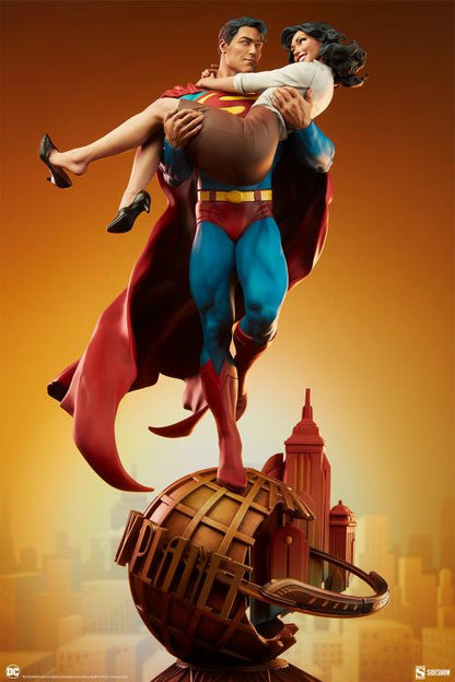 Pedido Estatua Superman & Lois Lane Diorama - DC Comics marca Sideshow Collectibles (55 cm)