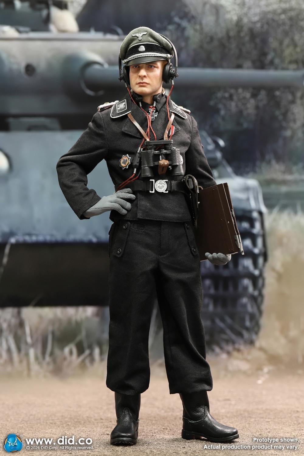 Pedido Figura WWII German Panzer Commander Max Wunsche marca DID D80176 escala 1/6