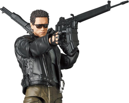 Pedido Figura T-800 - The Terminator - MAFEX marca Medicom Toy No.176 escala pequeña 1/12