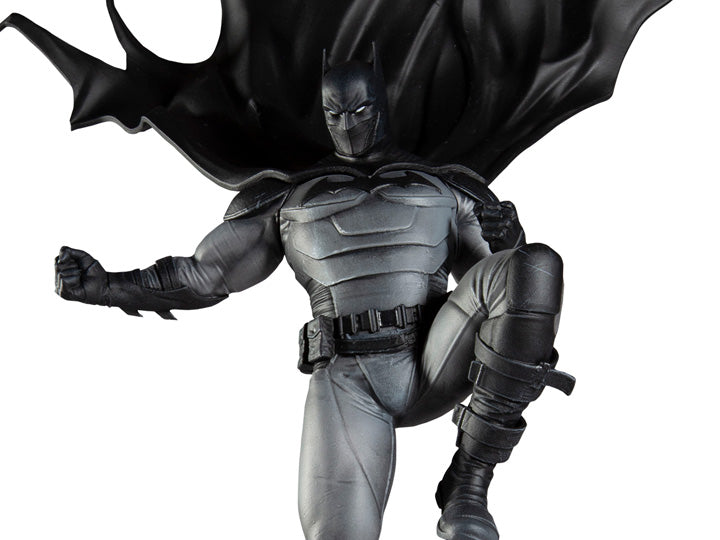 Pedido Estatua Black and White Batman (Oliver Coipel version) (Edición Limitada) (Resina) - DC Comics marca McFarlane Toys x DC Direct escala 1/10