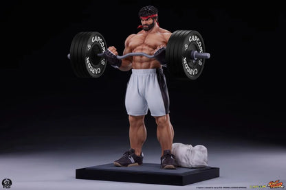 Preventa Estatua Ryu (Powerlifting Battle version) - Street Fighter Premier Series marca PCS Collectibles escala 1/4