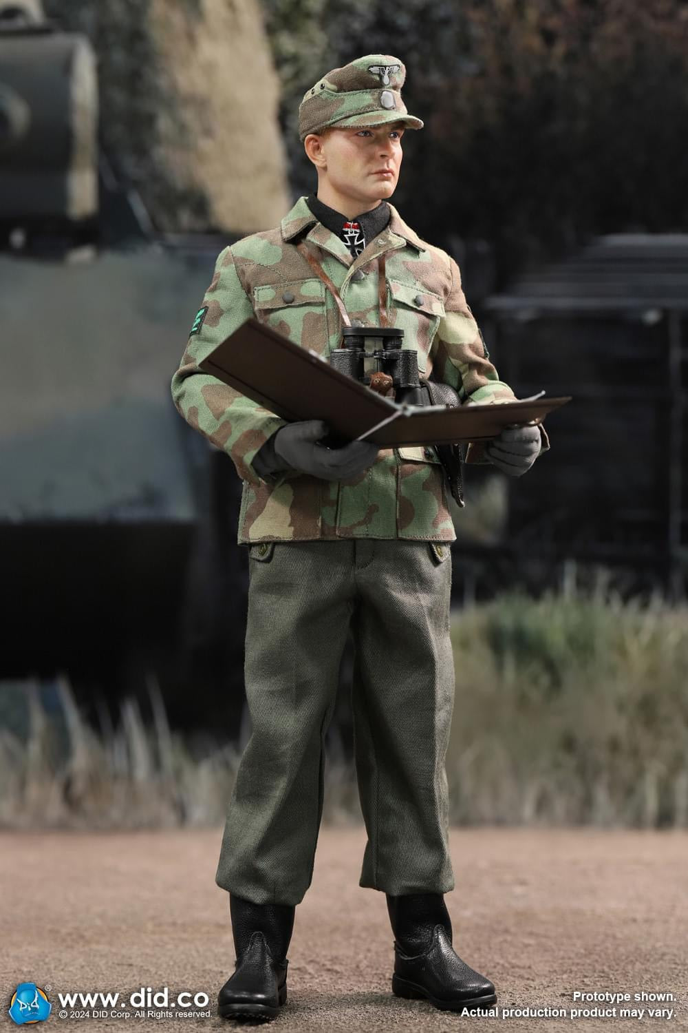 Pedido Figura WWII German Panzer Commander Max Wunsche marca DID D80176 escala 1/6