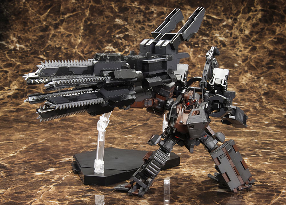 Preventa Model Kit Vengeance - Armored Core V Variable Infinity UCR-10/A marca Kotobukiya escala 1/12