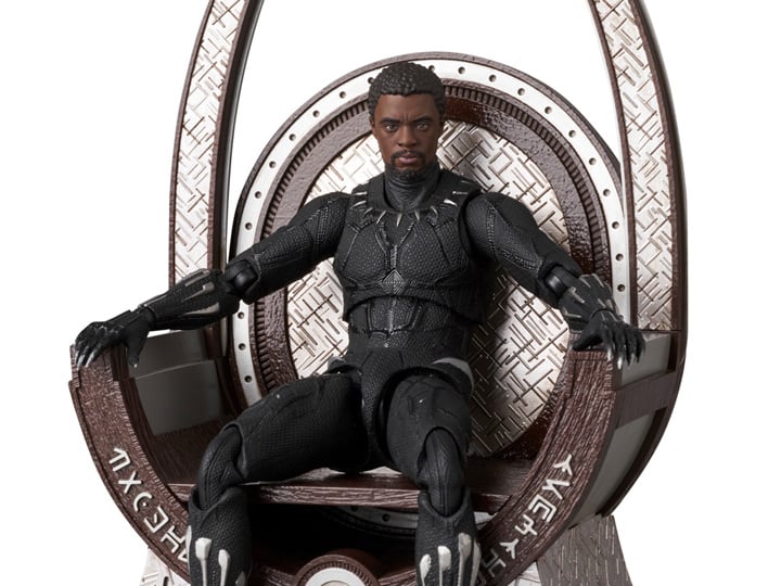 Preventa Figura Black Panther con Trono (version 1.5) - Marvel Infinity Saga - MAFEX marca Medicom Toy No.230 escala pequeña 1/12