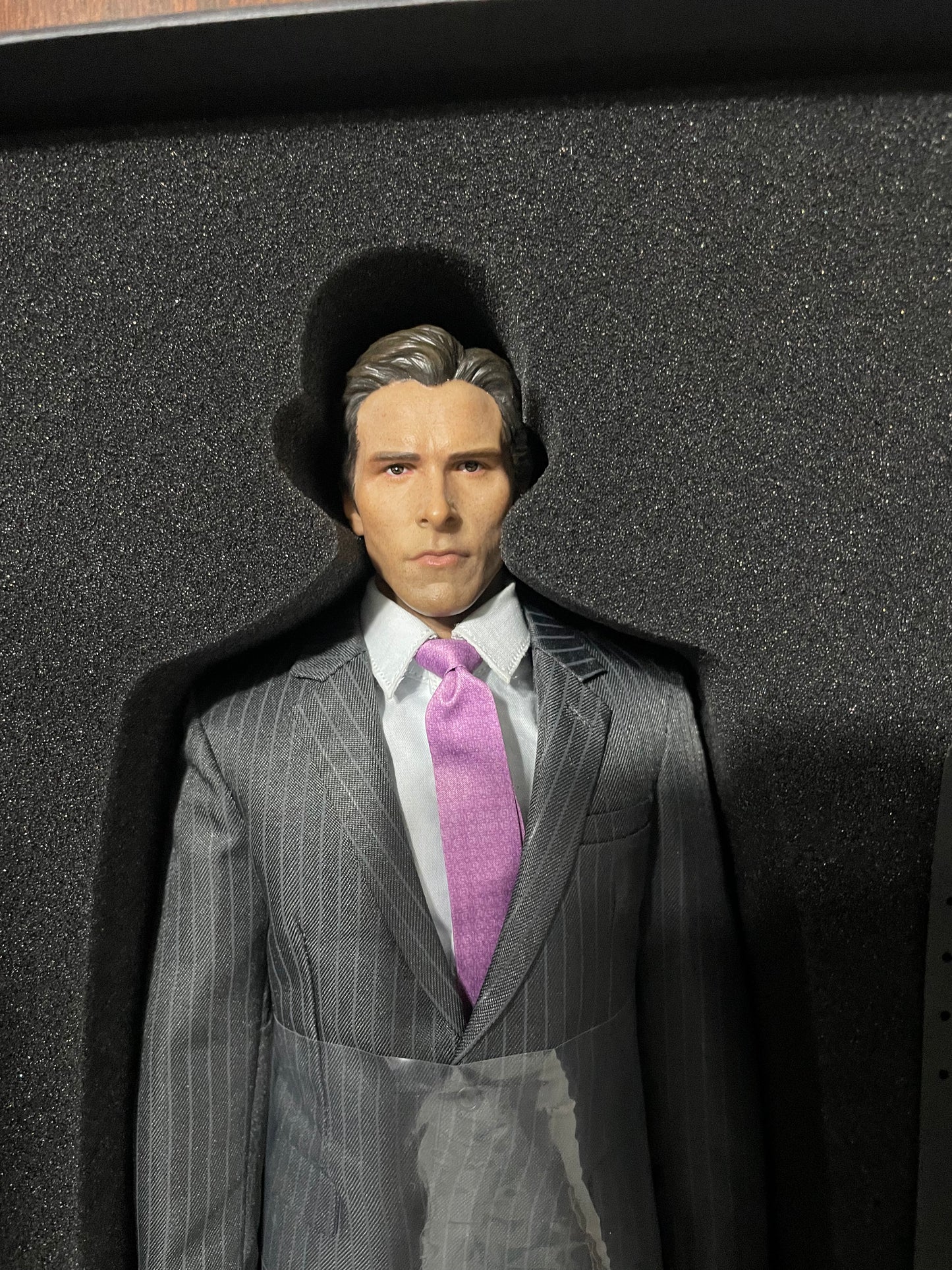 [EN STOCK] Figura Millionaire marca Kento Studio K001 x EM Custom Studios escala 1/6