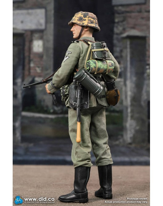 Pedido Figura Joerg - WWII German LAH Division Heer Flammenwerfer Gefreiter marca DID D80177 escala 1/6