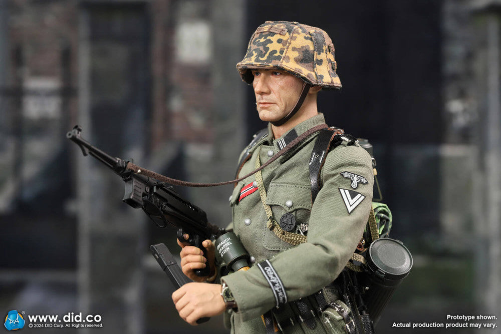 Pedido Figura Joerg - WWII German LAH Division Heer Flammenwerfer Gefreiter marca DID D80177 escala 1/6