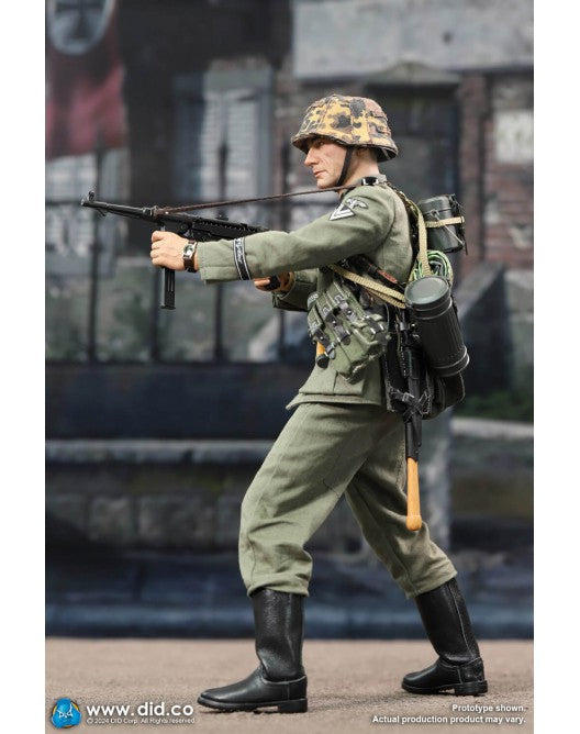 Pedido Figura Joerg - WWII German LAH Division Heer Flammenwerfer Gefreiter marca DID D80177 escala 1/6