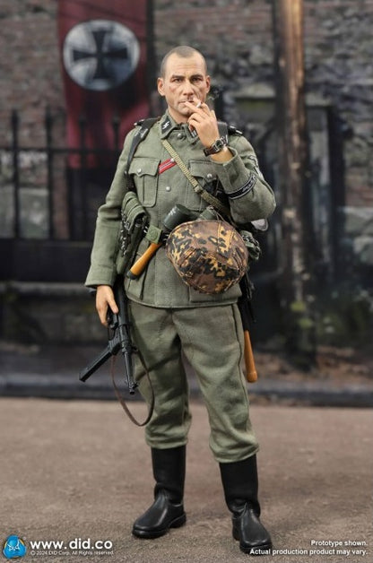 Pedido Figura Joerg - WWII German LAH Division Heer Flammenwerfer Gefreiter marca DID D80177 escala 1/6