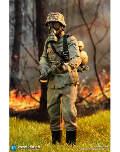 Pedido Figura Joerg - WWII German LAH Division Heer Flammenwerfer Gefreiter marca DID D80177 escala 1/6