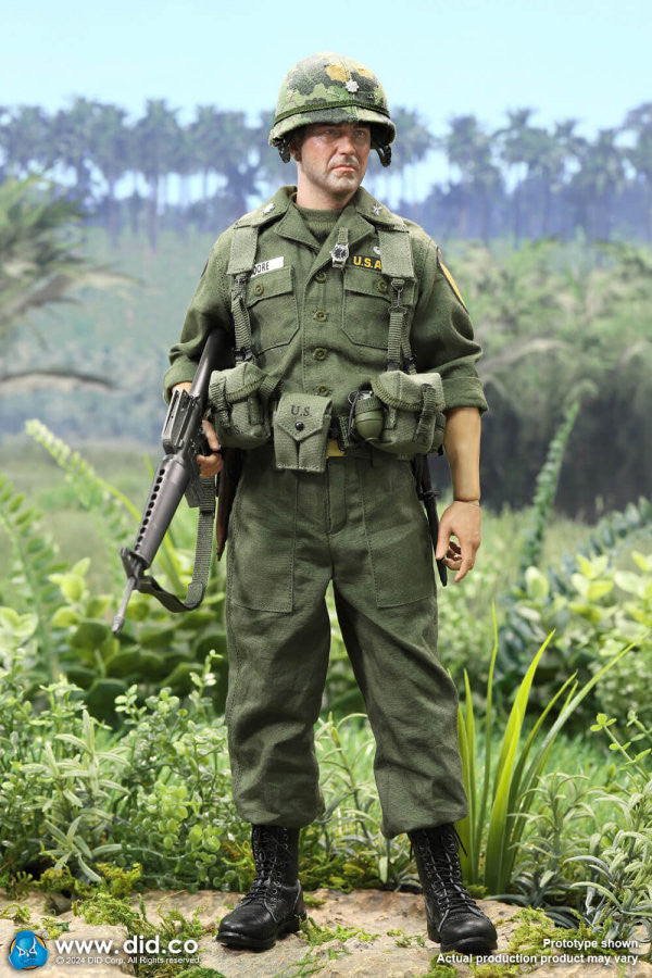 Pedido Figura U.S. Army Lt. Colonel Moore - Vietnam War marca DID V80174 escala 1/6