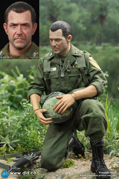 Pedido Figura U.S. Army Lt. Colonel Moore - Vietnam War marca DID V80174 escala 1/6