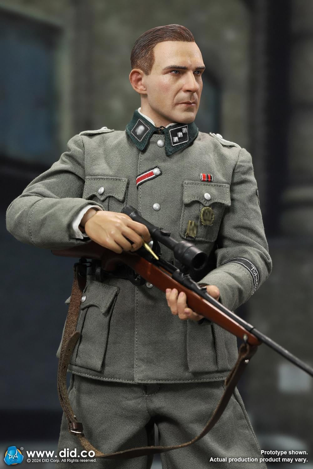 Pedido Figura Amon Göth - WWII German Officer marca DID D80178 escala 1/6