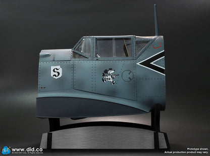 Preventa Base Diorama Cockpit/Cabina BF-109 (Grey Blue) marca DID E60065B escala 1/6