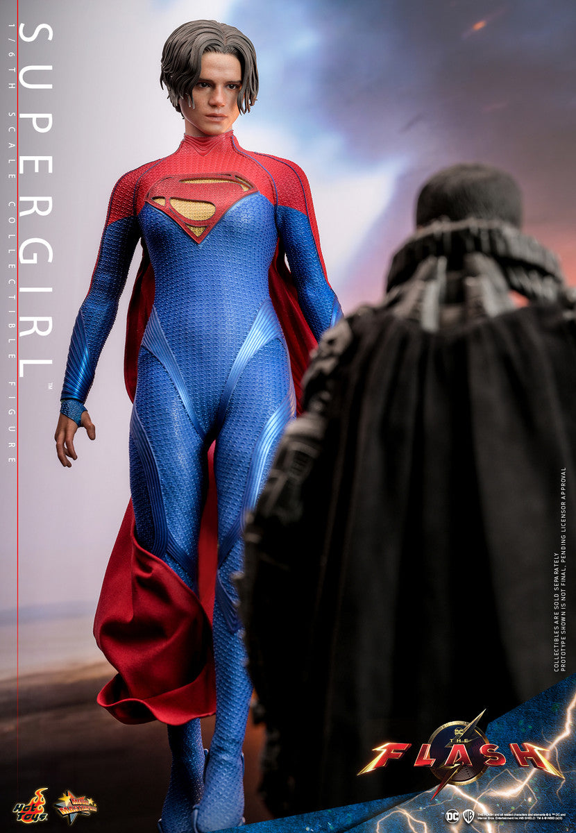 Preventa Figura SUPERGIRL - The Flash marca Hot Toys MMS715 escala 1/6