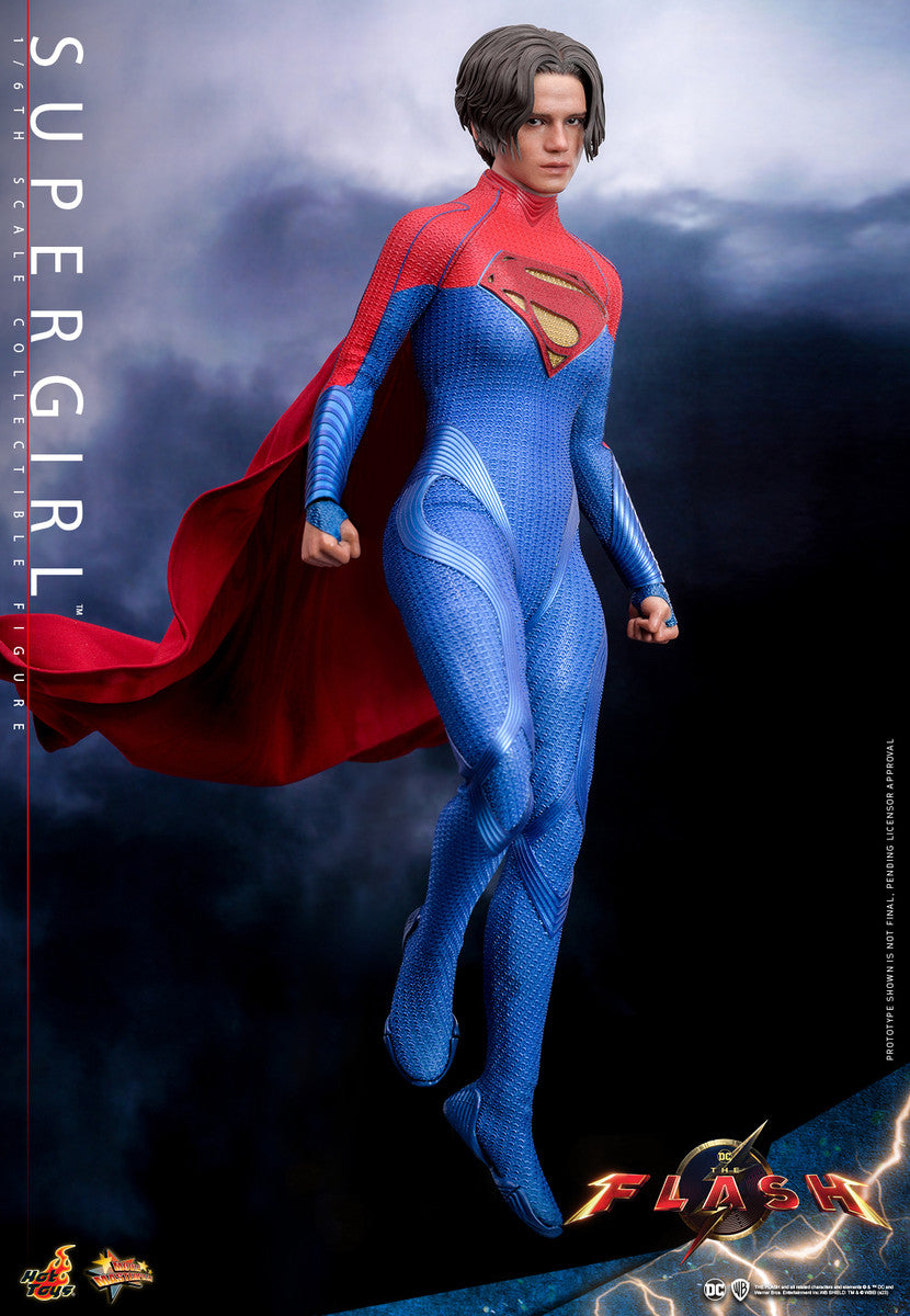 Preventa Figura SUPERGIRL - The Flash marca Hot Toys MMS715 escala 1/6