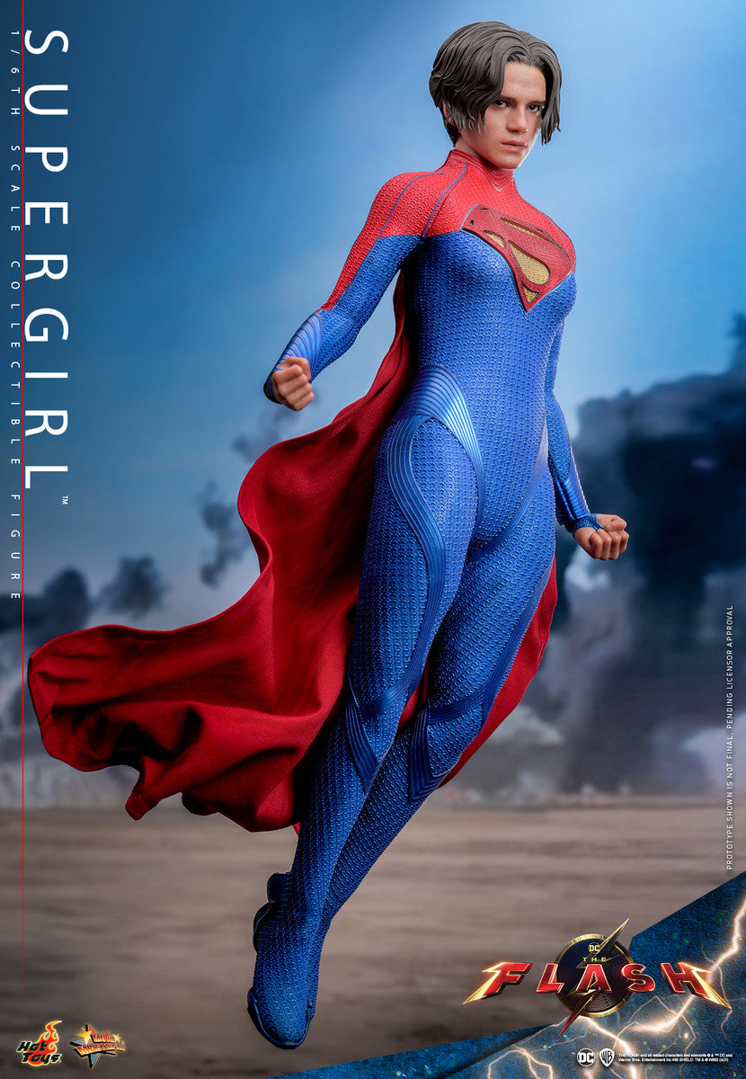 Preventa Figura SUPERGIRL - The Flash marca Hot Toys MMS715 escala 1/6