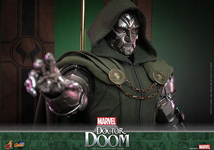 Preventa Figura Doctor Doom - Marvel Comics marca Hot Toys CMS022 escala 1/6