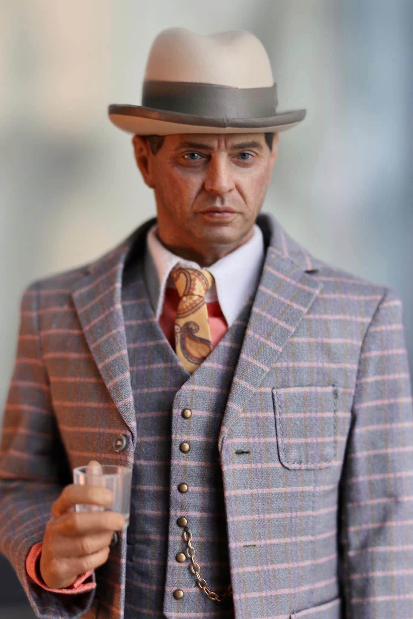 Pedido Figura Politician Gangster marca Present Toys PT-24 escala 1/6