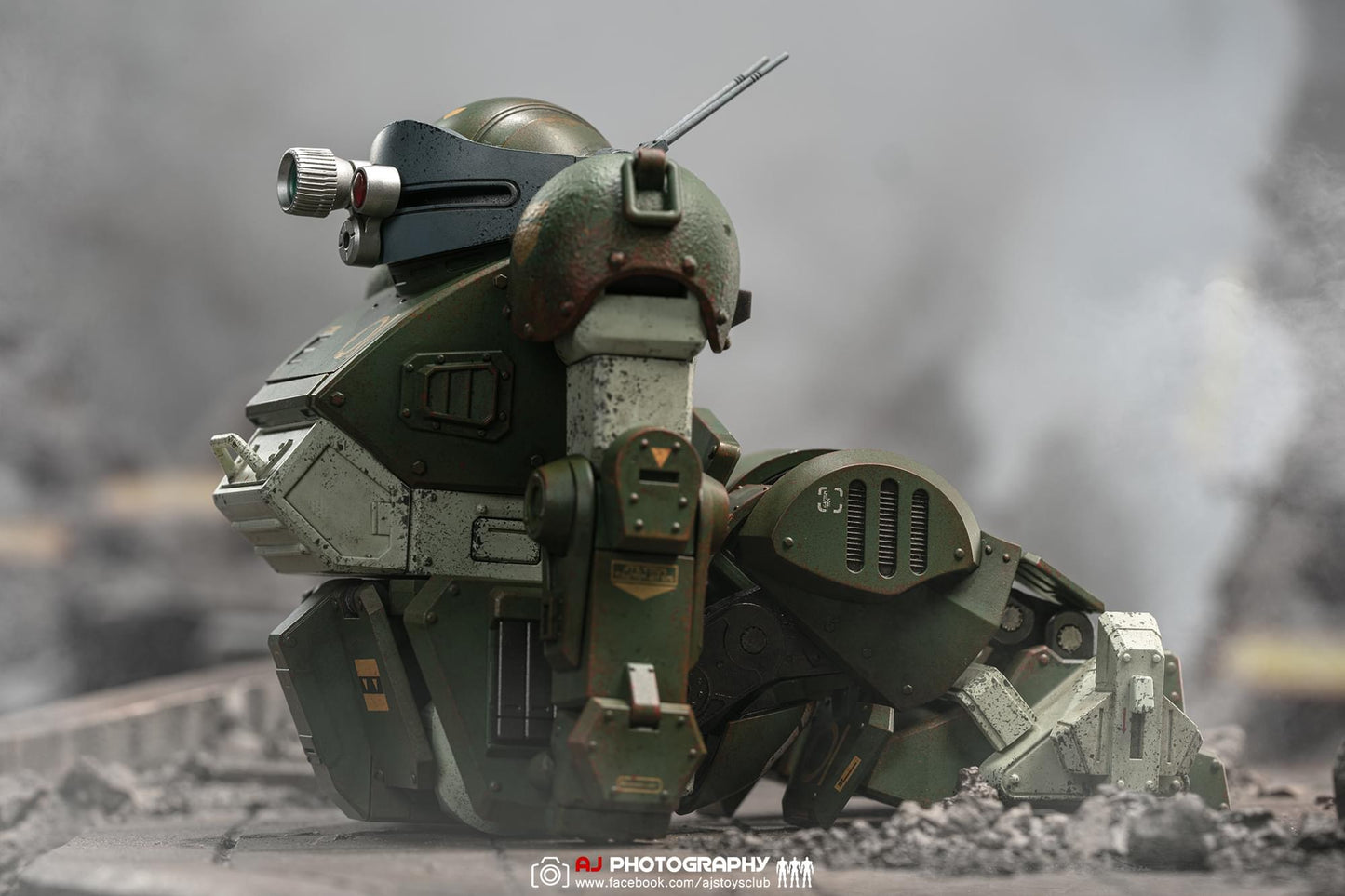 Preventa Figura ROBO-DOU Scopedog - Armored Trooper VOTOMS marca Threezero 3Z0190 (14.6 cm)