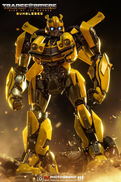 Pedido Figura DLX Bumblebee - Transformers: Rise of the Beasts marca Threezero 3Z0563 (23.2 cm)