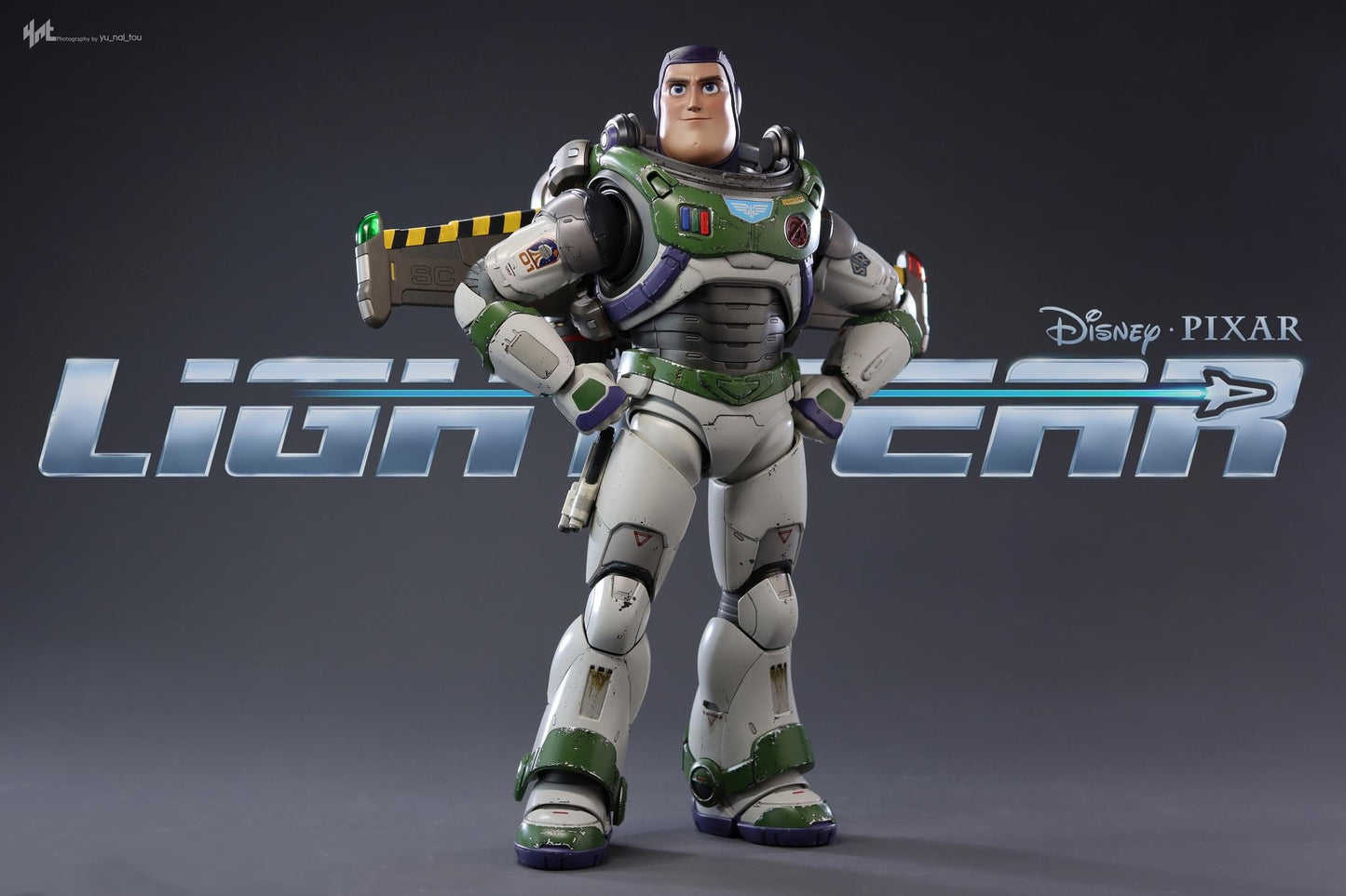 Pedido Figura Lightyear - Space Ranger Alpha Buzz Lightyear (Deluxe Version) marca Hot Toys MMS635 escala 1/6