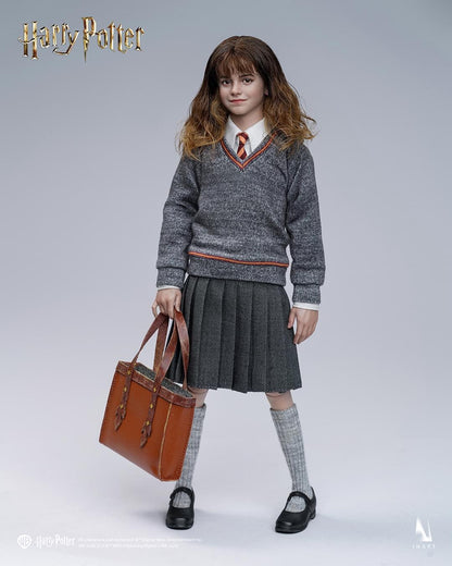 Preventa Figura Hermione Granger (cabello enraizado) - Hogwarts School Uniform marca Inart AG011D1 escala 1/6