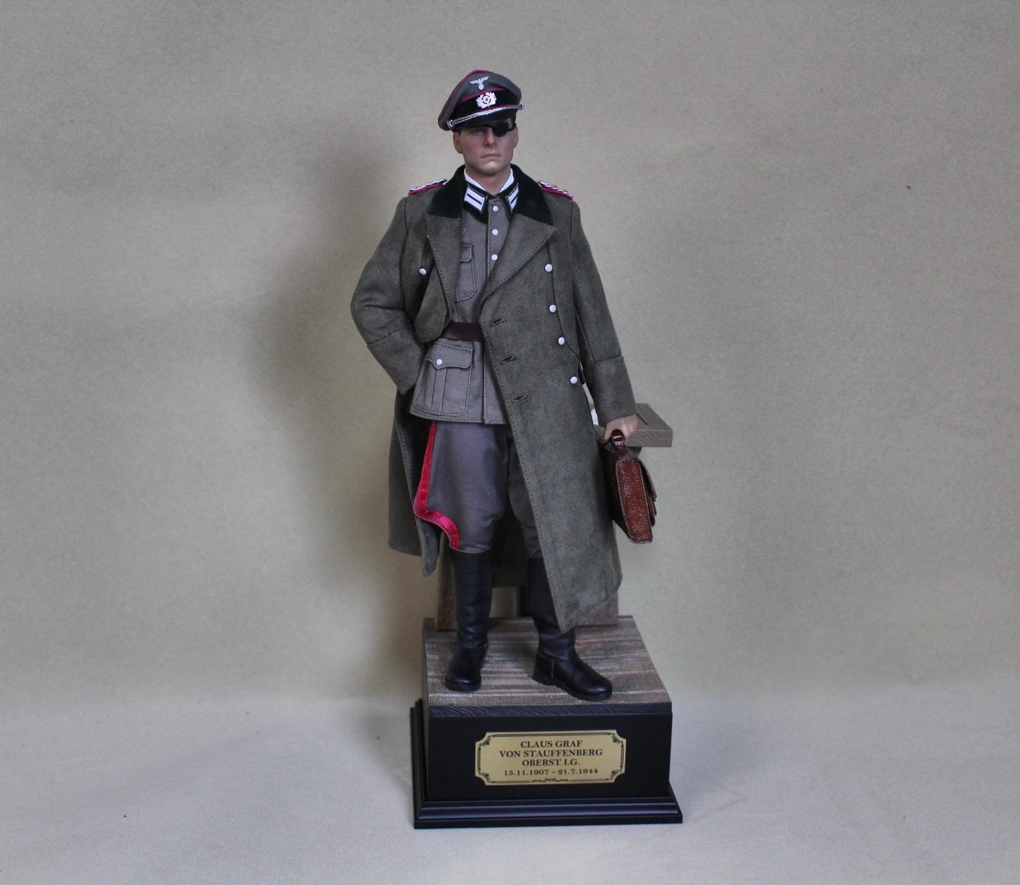 Pedido Figura Claus Von Stauffenberg - Operation Valkyrie (Special Edition) marca Facepool FP011B escala 1/6