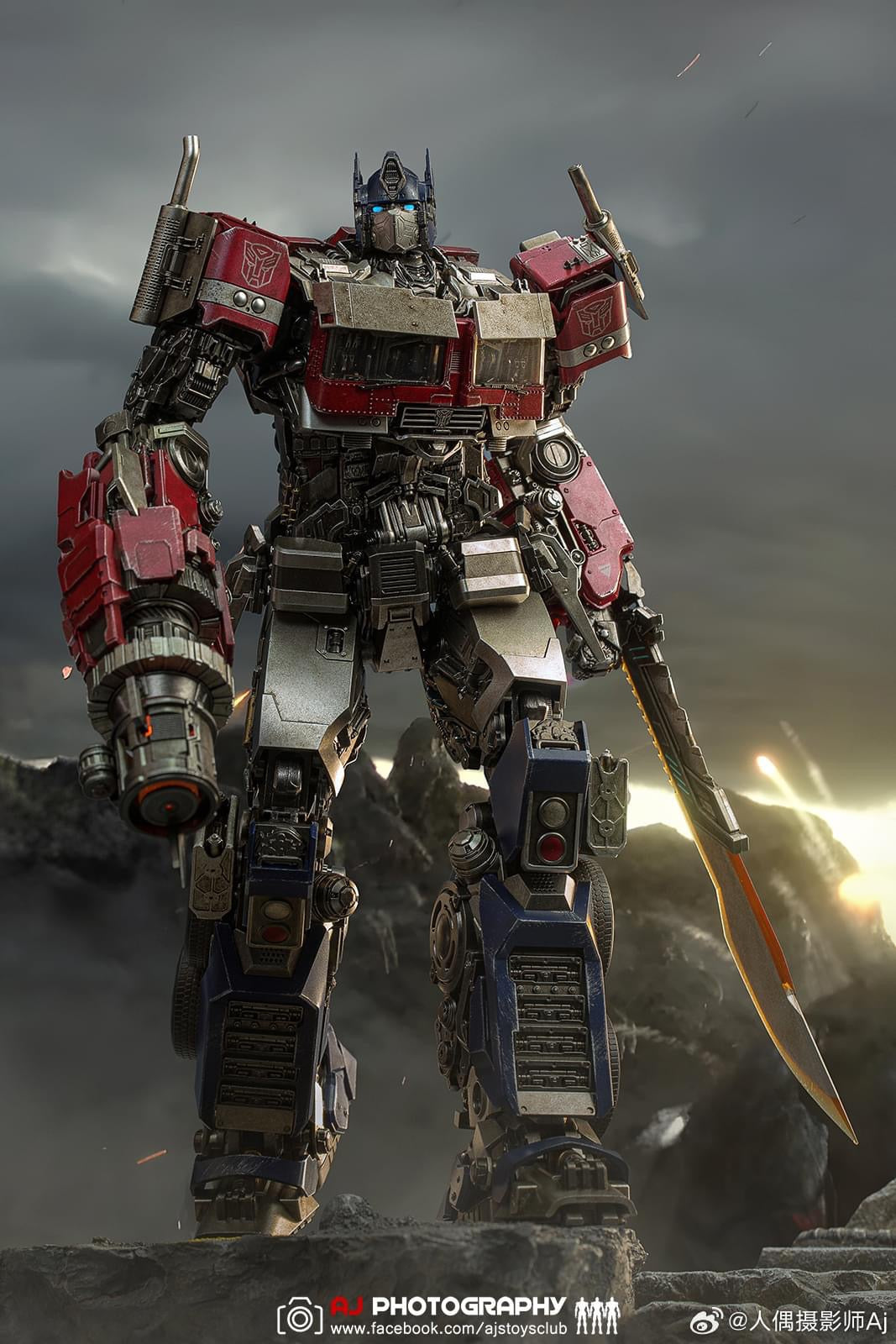 Pedido Figura DLX Optimus Prime - Transformers: Rise of the Beasts marca Threezero 3Z0432 (28.5 cm)