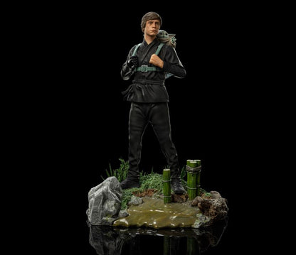 Preventa Estatua Luke Skywalker y Grogu - The Book of Boba Fett - Limited Edition marca Iron Studios escala de arte 1/10