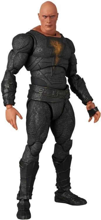 Preventa Figura Black Adam - Black Adam (2022) - MAFEX marca Medicom Toy No.224 escala pequeña 1/12