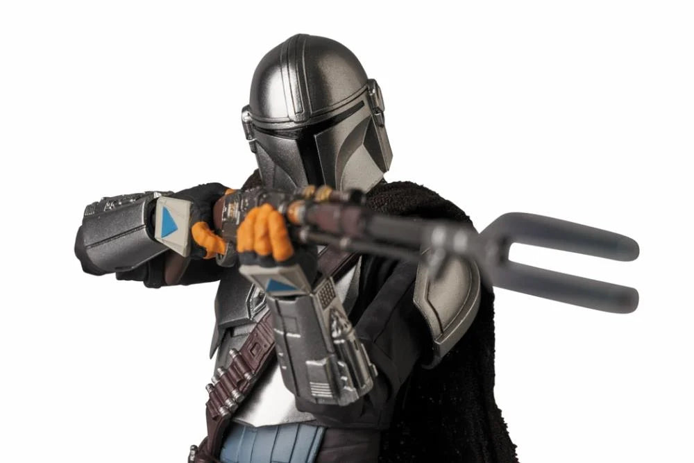 Pedido Figura The Mandalorian (Beskar Armor) (Reissue) - Star Wars - MAFEX marca Medicom Toy No.129 escala pequeña 1/12