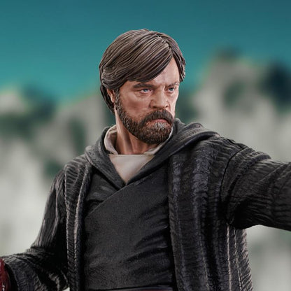 Preventa Estatua Luke Skywalker (Crait) (Edición limitada) (Resina) - Star Wars: The Last Jedi - Milestones marca Diamond Select Toys escala 1/6