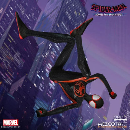 Preventa Figura Miles Morales - Spider-Man: Across the Spider-Verse - One:12 Collective marca Mezco Toyz 76631 escala pequeña 1/12