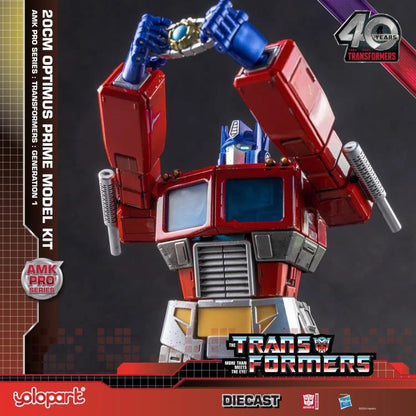 [EN STOCK]  Model Kit Optimus Prime (DIECAST) - Transformers - Advanced Model Kit Pro marca Yolopark (20 cm)