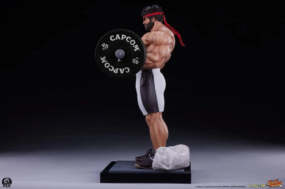 Preventa Estatua Ryu (Powerlifting Battle version) - Street Fighter Premier Series marca PCS Collectibles escala 1/4