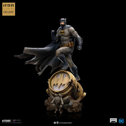 Pedido Estatua Batman on Bat-Signal (Exclusive CCXP) - DC Comics marca Iron Studios escala de arte 1/10