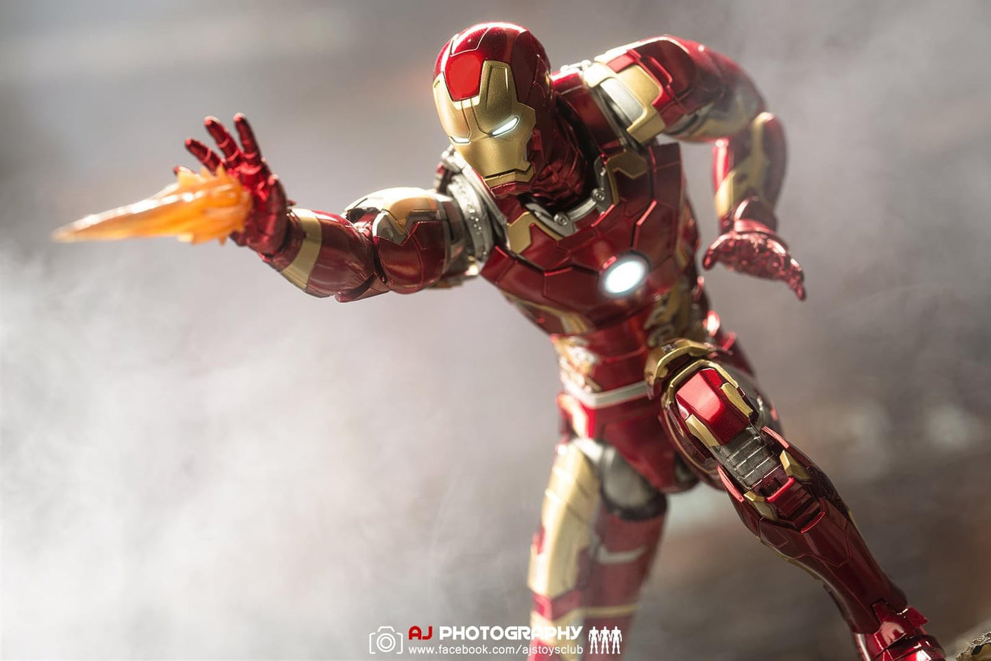 Pedido Figura DLX Iron Man Mark 43 - Avengers Infinity Saga marca Threezero 3Z0247 escala pequeña 1/12