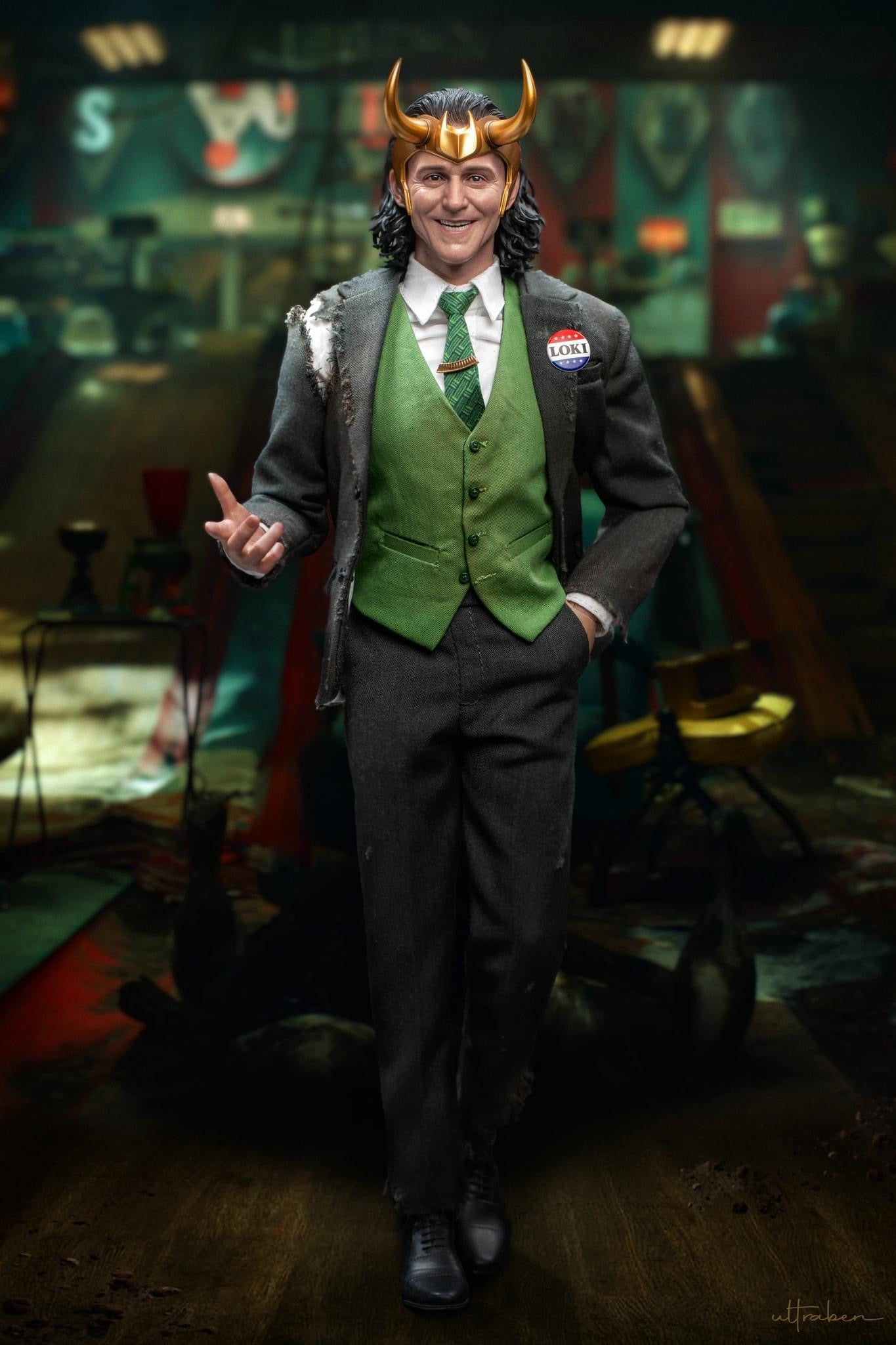 Pedido Figura President Loki (Premium Collector's Edition) LIMITADA EXCLUSIVA - Loki Series marca Hot Toys TMS066 escala 1/6