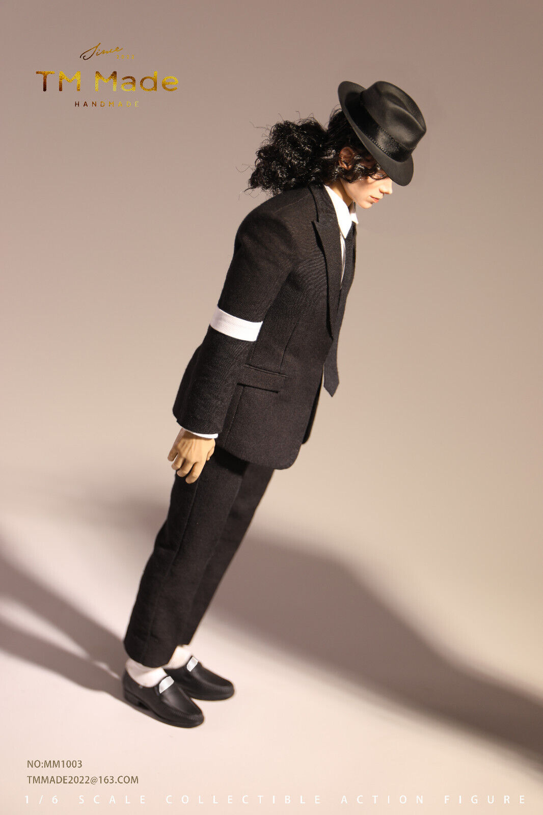 Pedido Figura MJ Black Suit marca TM Made MM1003 escala 1/6