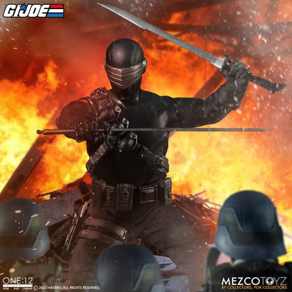 Pedido Figura Snake Eyes - G.I.Joe - Deluxe Edition One:12 Collective marca Mezco Toyz 76391 escala pequeña 1/12