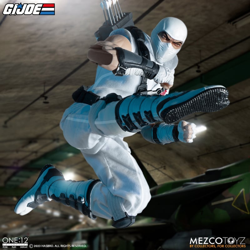 Pedido Figura Storm Shadow - G.I.Joe - One:12 Collective marca Mezco Toyz 76199 escala pequeña 1/12