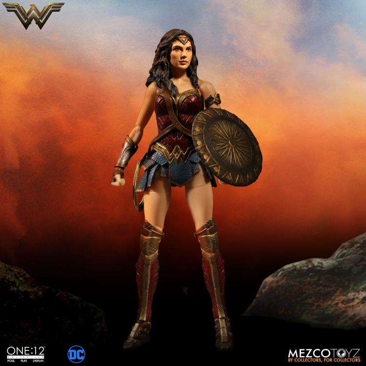 Pedido Figura Wonder Woman - DC - One:12 Collective marca Mezco Toyz escala pequeña 1/12