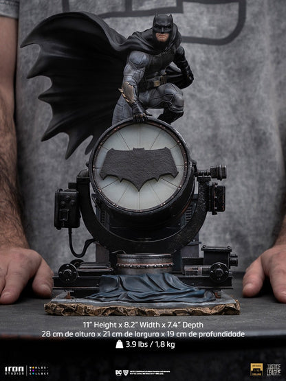 Preventa Estatua Batman on Bat-Signal DELUXE - Zack Snyder's Justice League - marca Iron Studios escala de arte 1/10